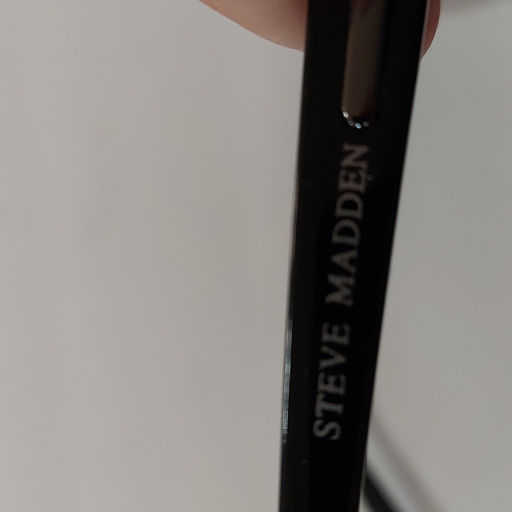 Steve Madden Mens Sunglasses - Picture 4 of 4